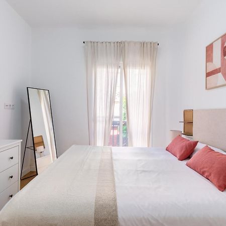 Confortable Apto. 3 Habitaciones Sevilla Eksteriør billede
